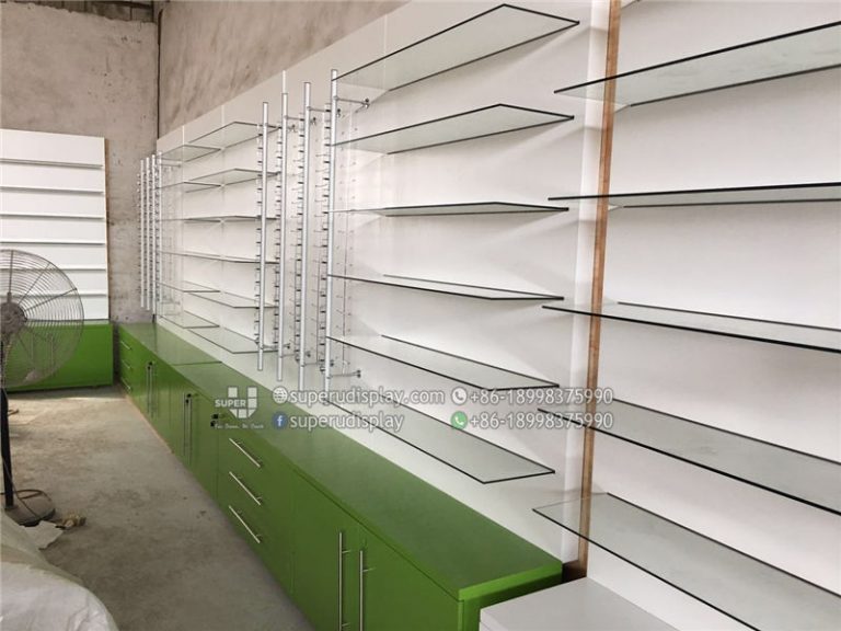 Estante Montado en Pared para Optica con Almacenamiento - Diseño y